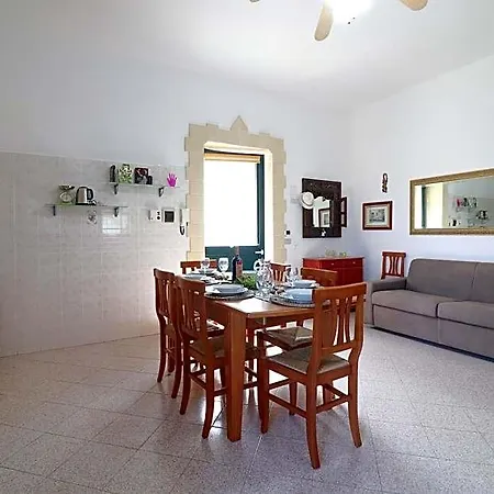 Jasmines House Hotel 3*